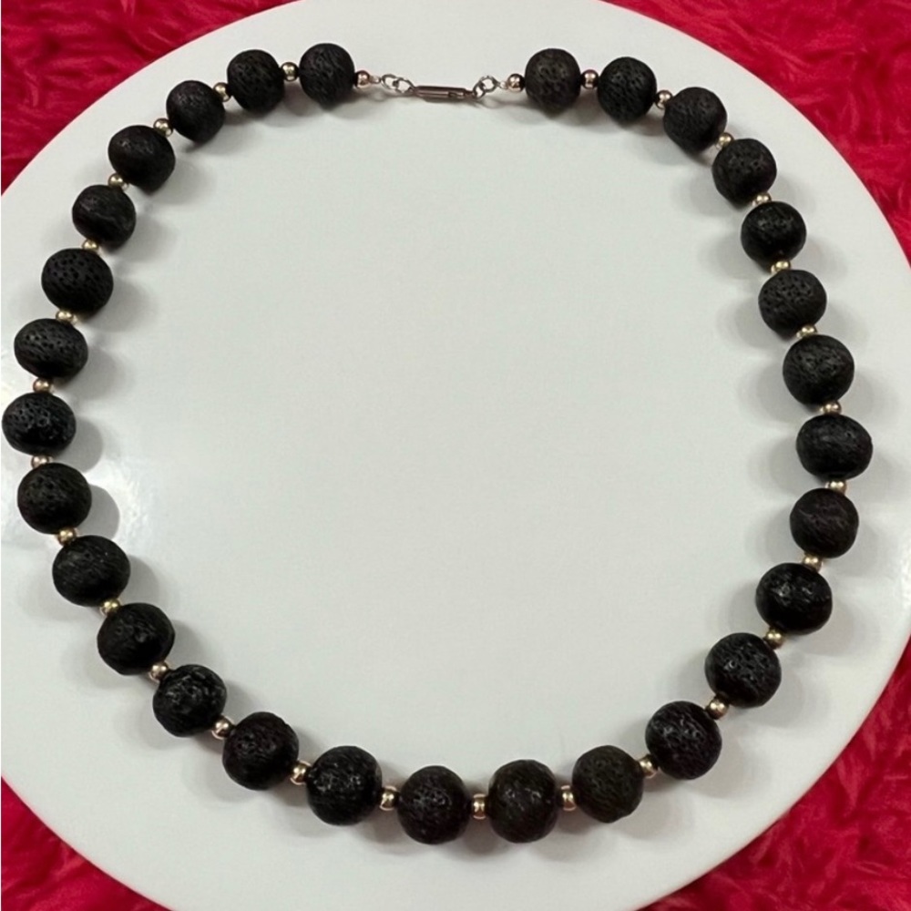 Costume Bead Necklace Black & Gold